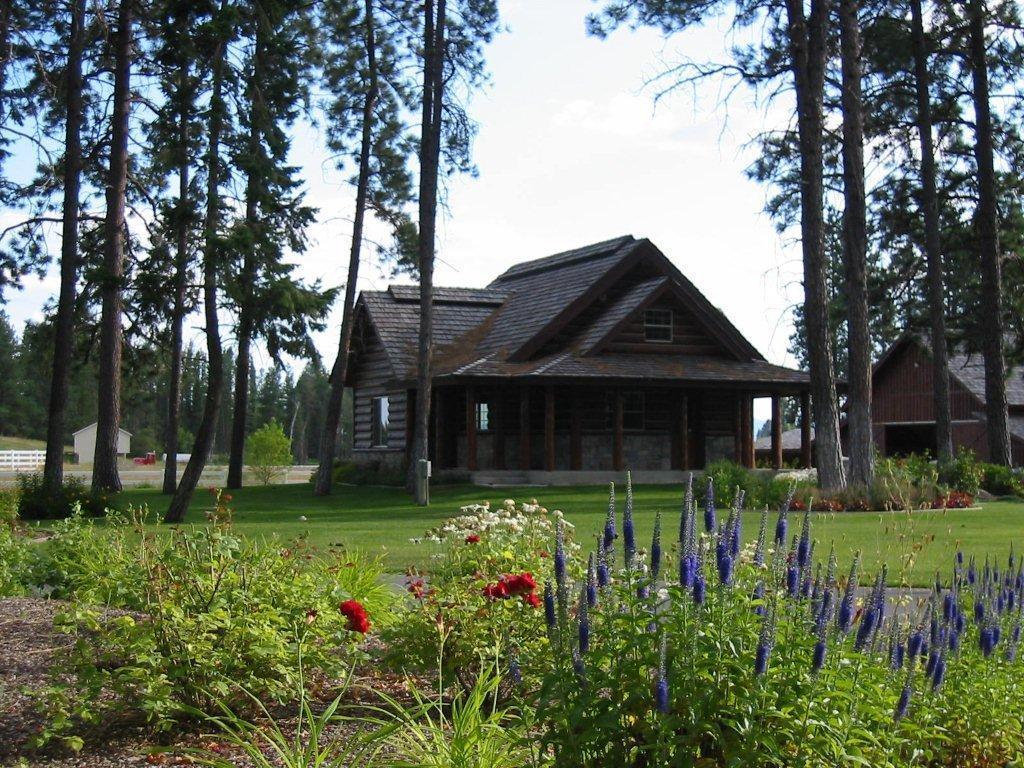 Glacier Mountain Lodge โคลัมเบียฟอลส์ ห้อง รูปภาพ